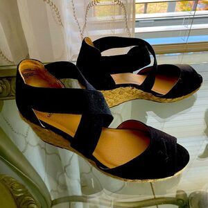 Stone Mountain Espadrilles size 8 New